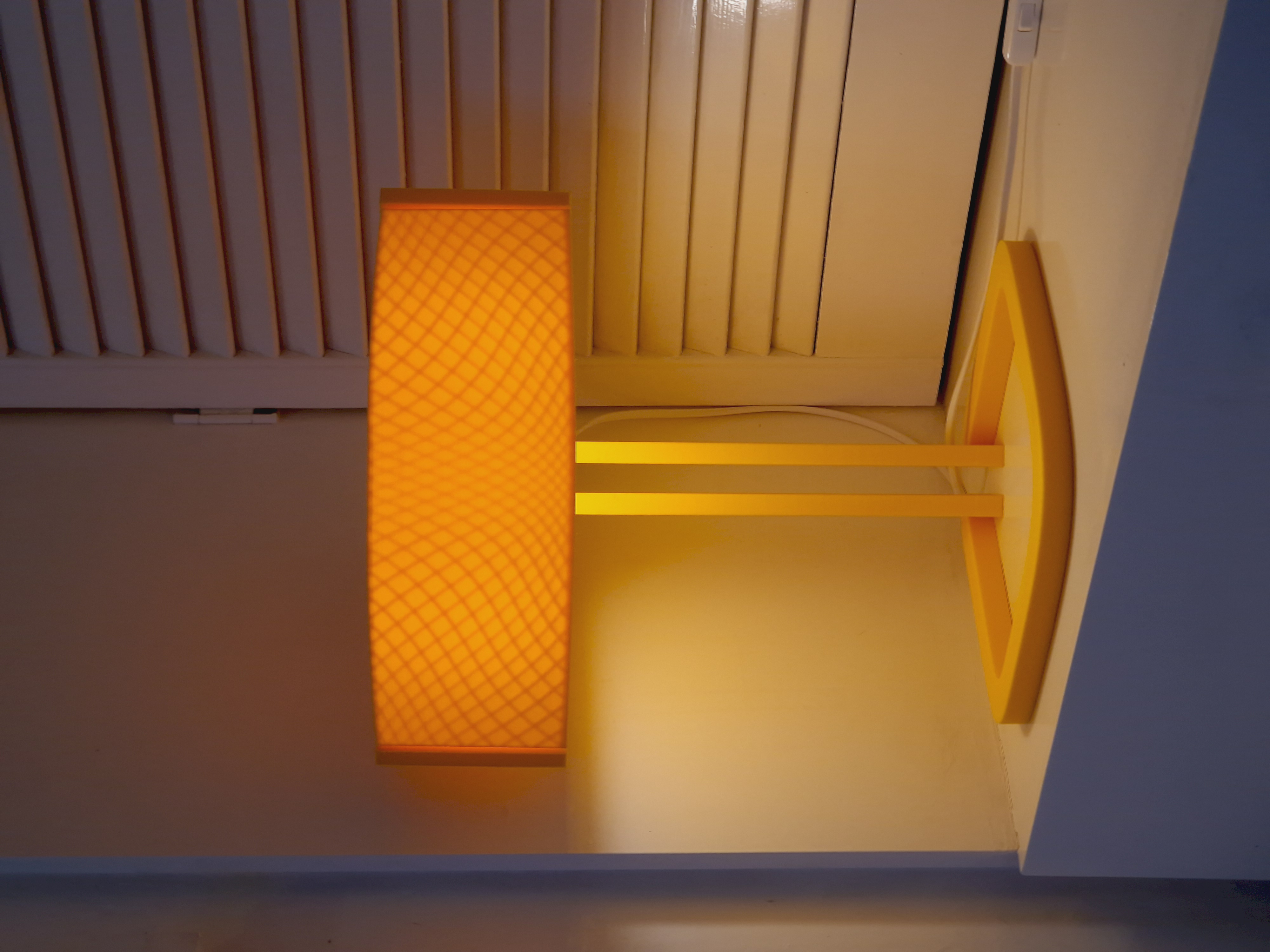 Rhombi lamp in de sneeuw, Rotterdam